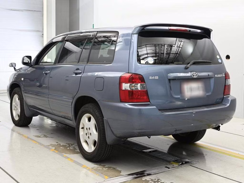 TOYOTA KLUGER V