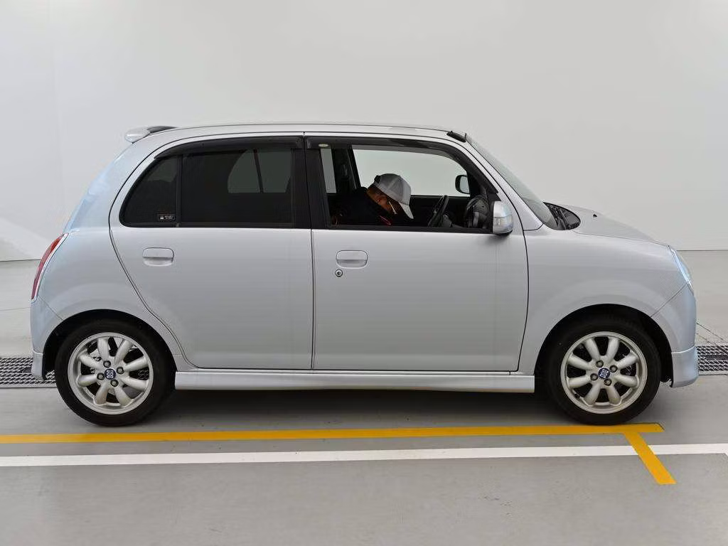 DAIHATSU MIRA GINO