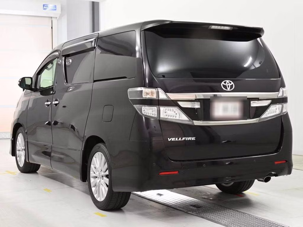 TOYOTA VELLFIRE
