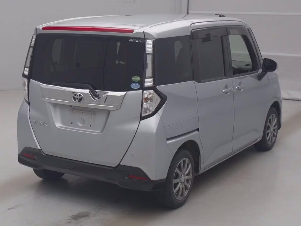 TOYOTA TANK