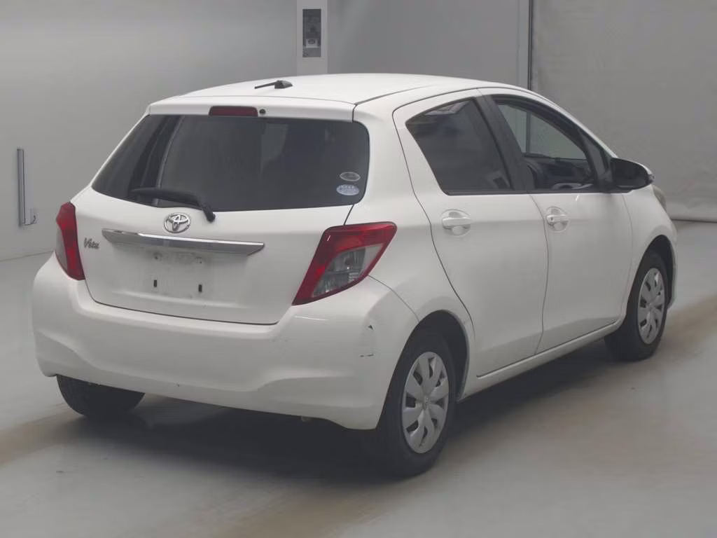 TOYOTA VITZ