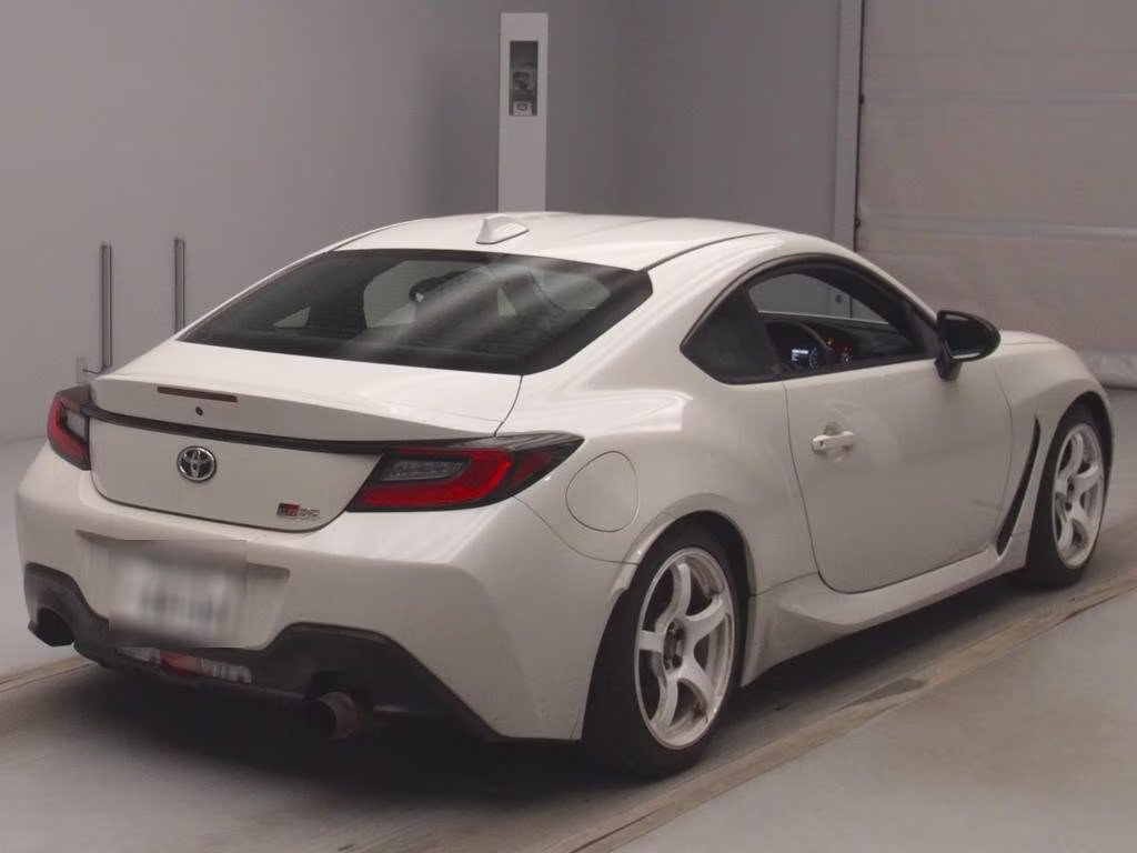 TOYOTA GR 86