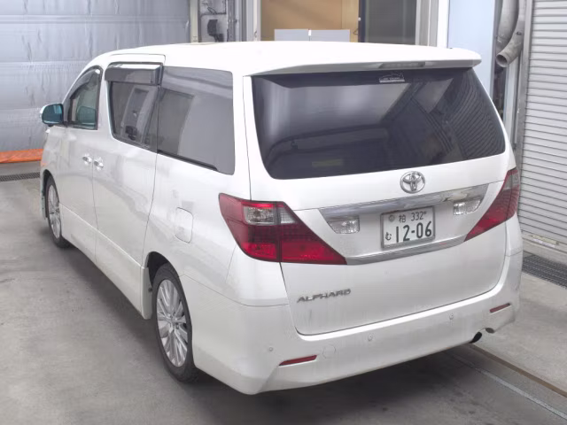 TOYOTA ALPHARD