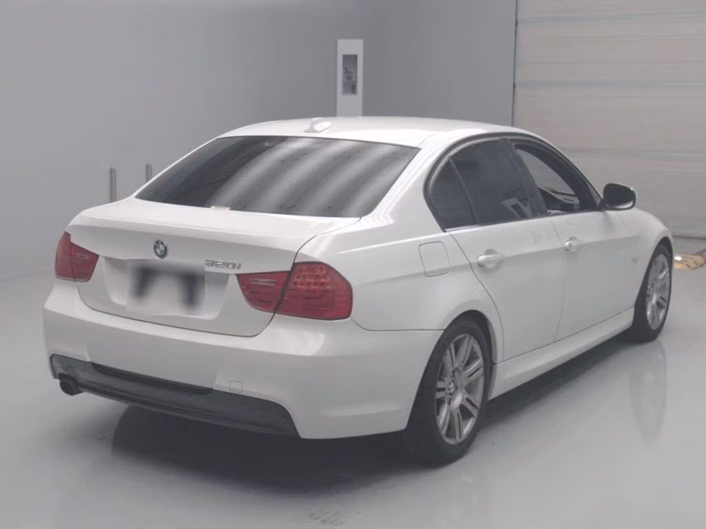 BMW 3-SERIES