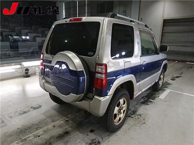 MITSUBISHI PAJERO MINI