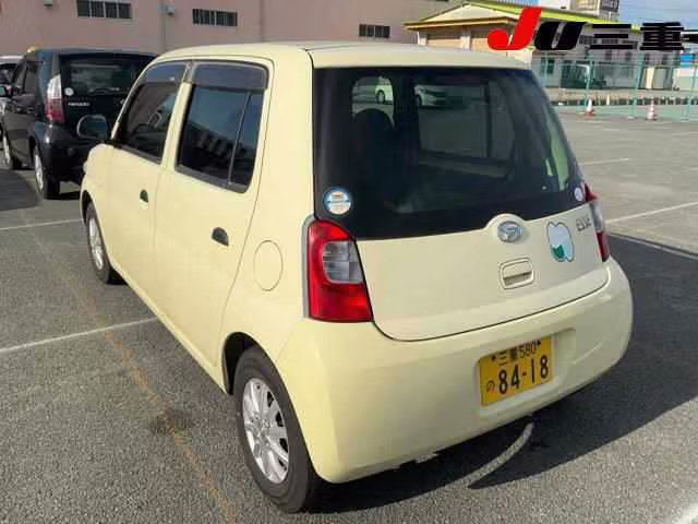 DAIHATSU ESSE