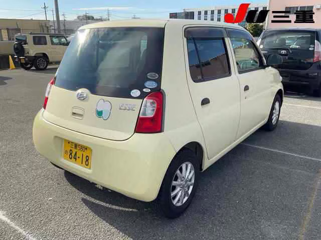 DAIHATSU ESSE