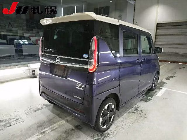 NISSAN ROOX