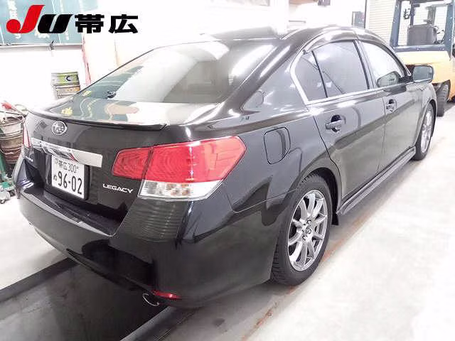 SUBARU LEGACY B4