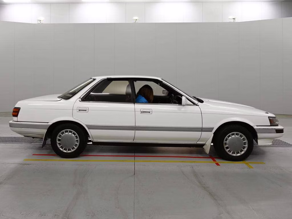 TOYOTA VISTA