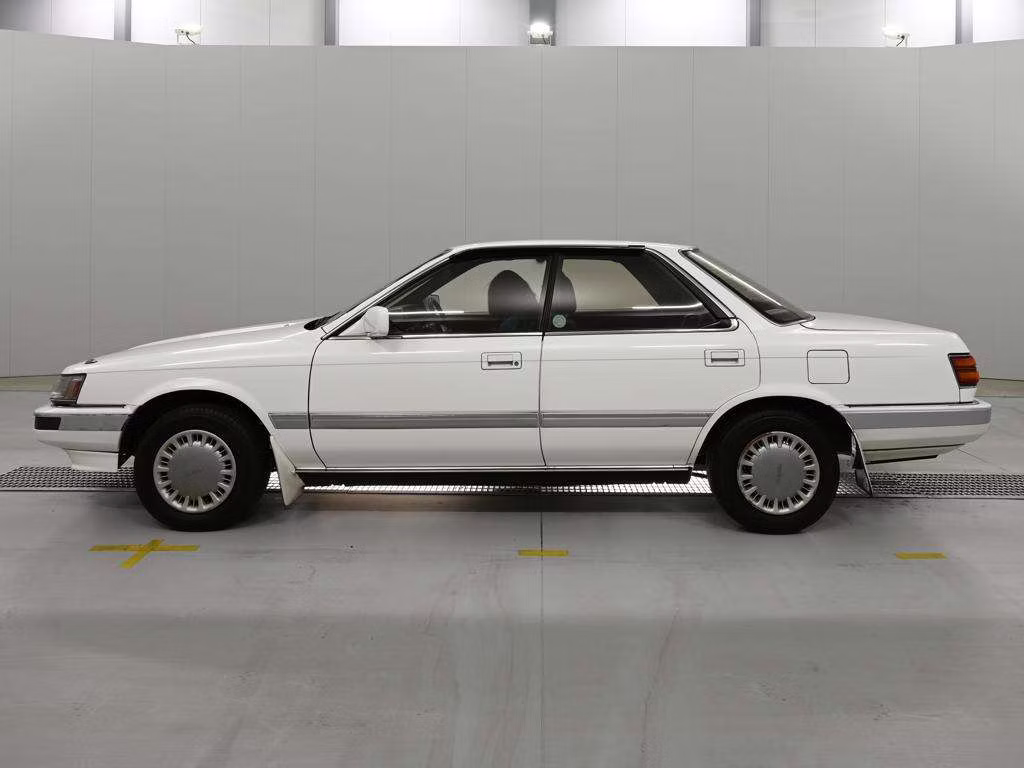 TOYOTA VISTA