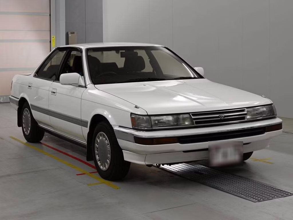 TOYOTA VISTA
