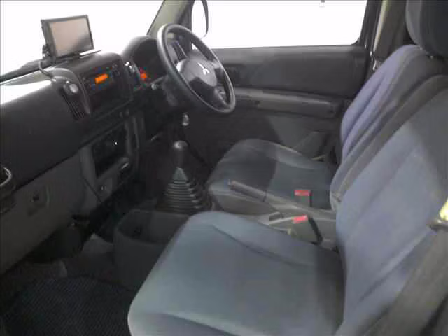 MITSUBISHI MINICAB