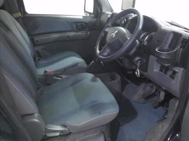 MITSUBISHI MINICAB
