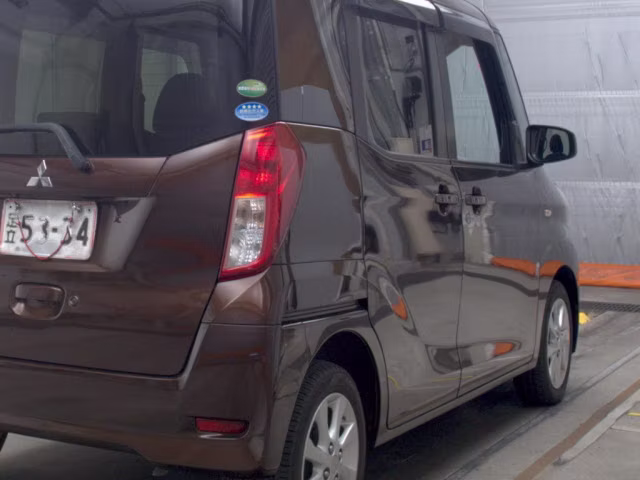 MITSUBISHI EK SPACE