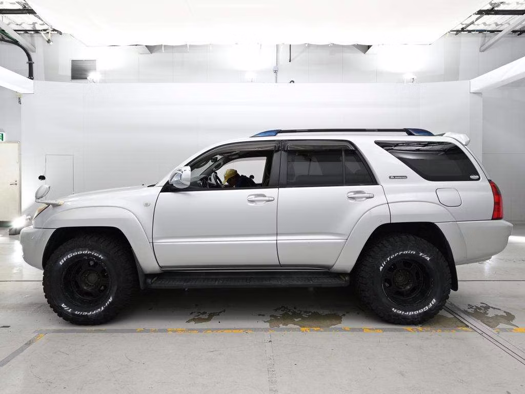 TOYOTA HILUX SURF