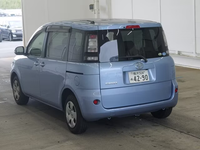 TOYOTA SIENTA