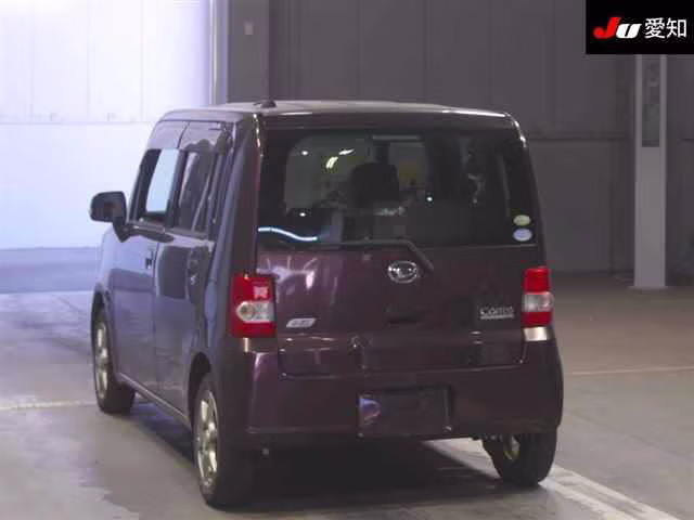 DAIHATSU MOVE CONTE