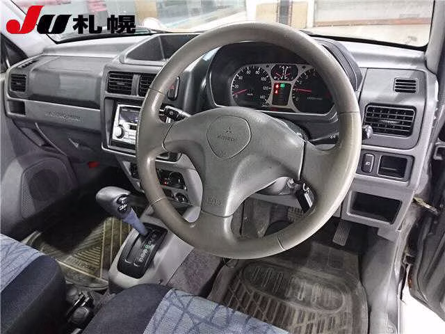 MITSUBISHI PAJERO MINI