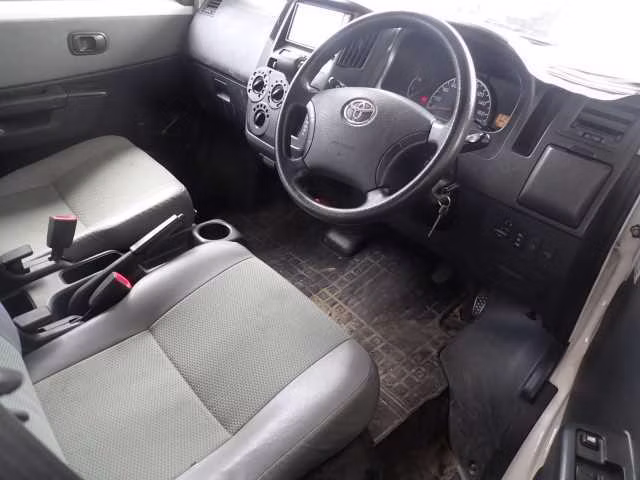 TOYOTA LITE ACE