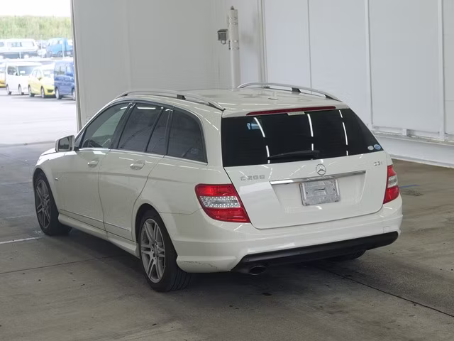 MERCEDES-BENZ C-CLASS