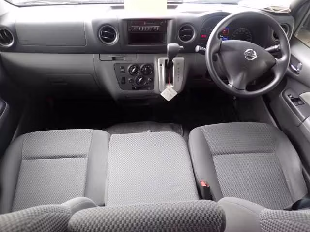 NISSAN NV350 CARAVAN