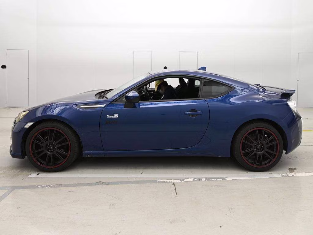 SUBARU BRZ