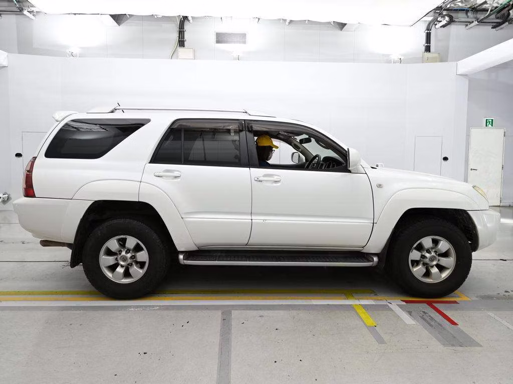 TOYOTA HILUX SURF
