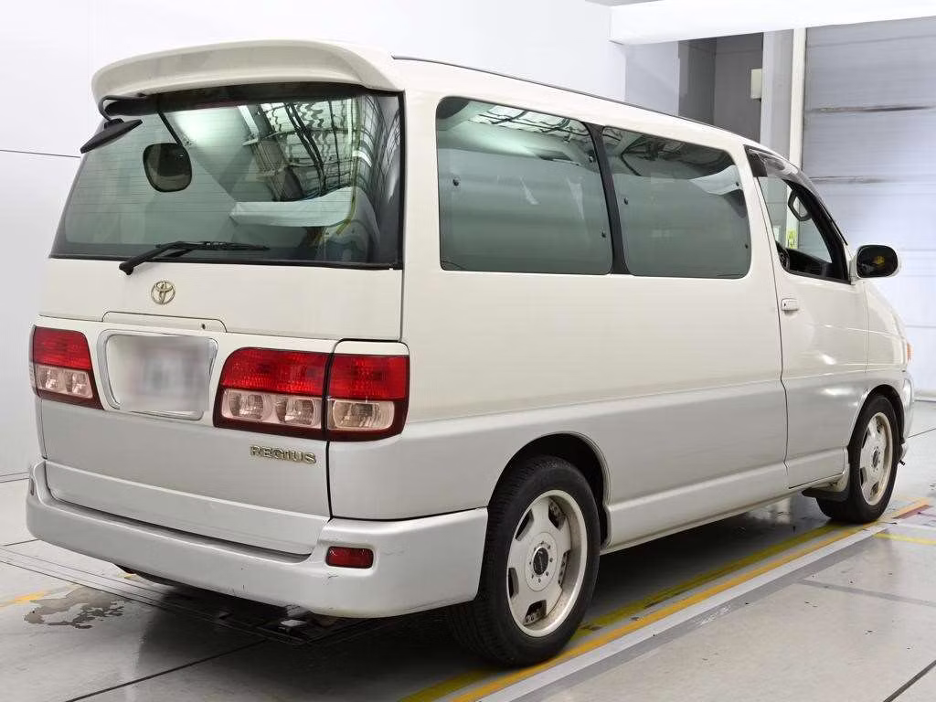 TOYOTA REGIUS