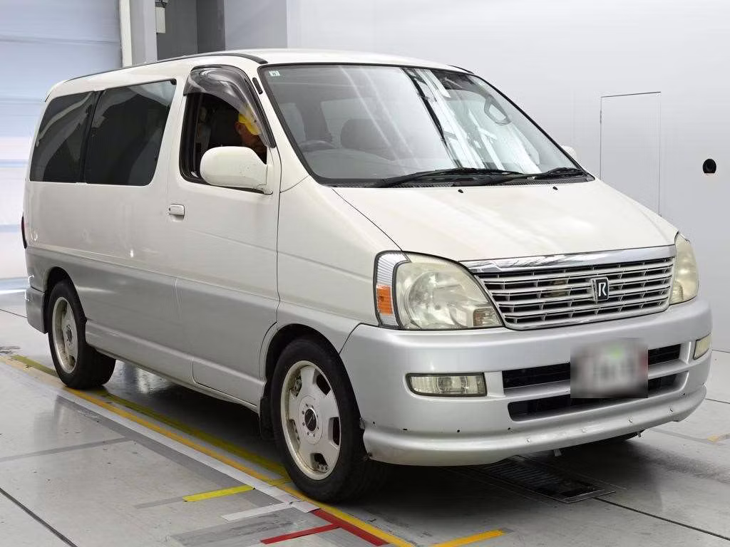 TOYOTA REGIUS