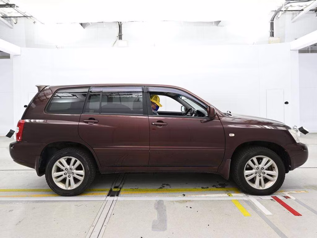 TOYOTA KLUGER V