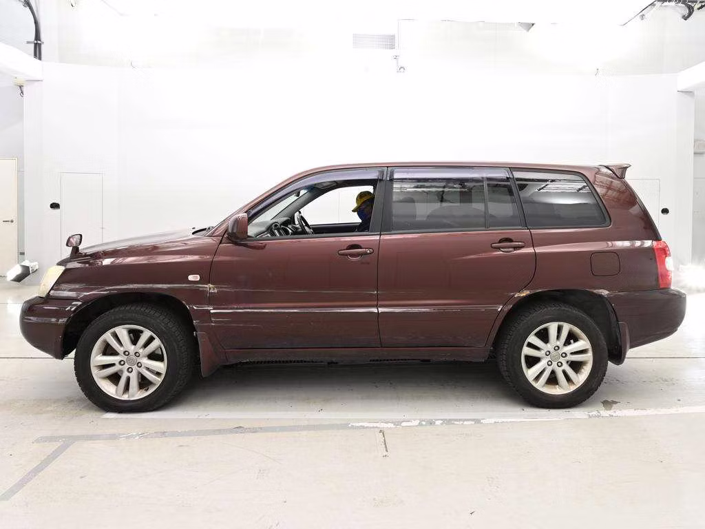 TOYOTA KLUGER V