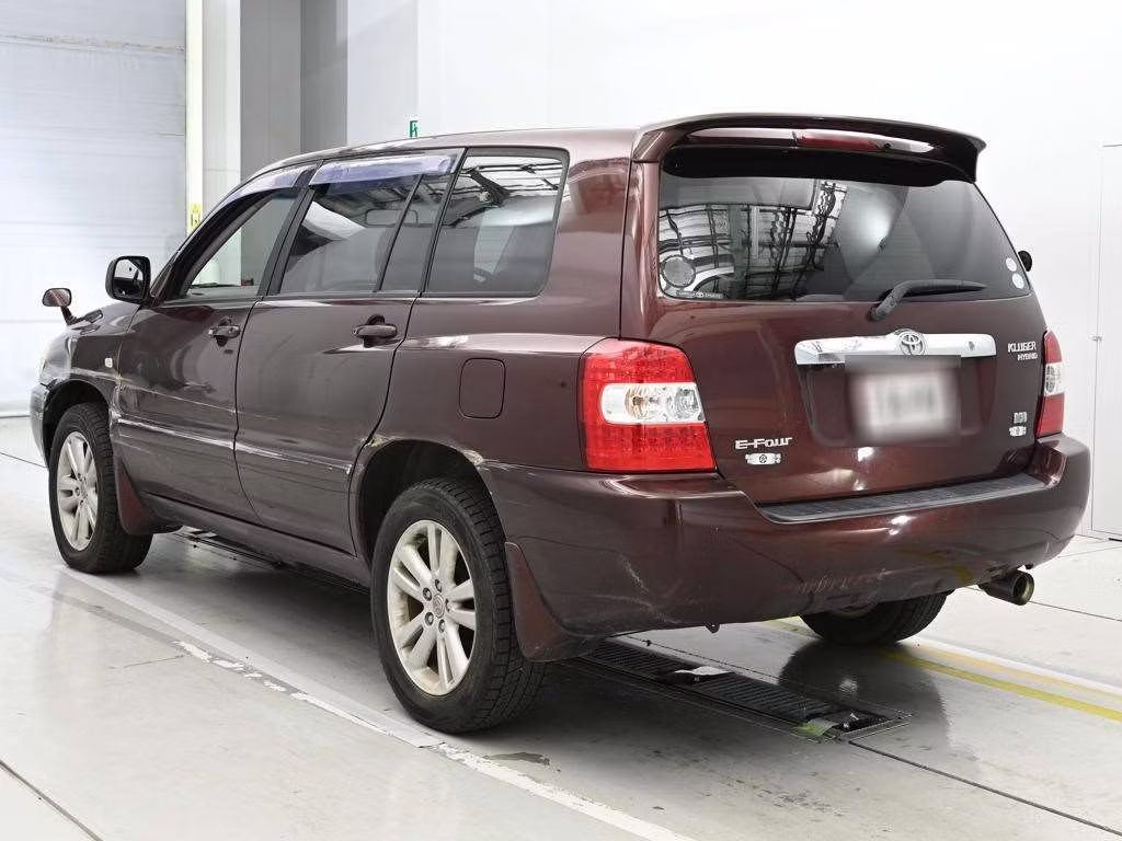TOYOTA KLUGER V