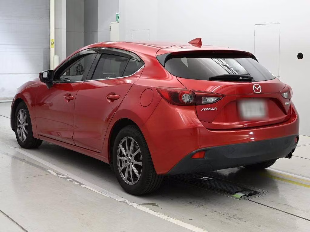 MAZDA AXELA