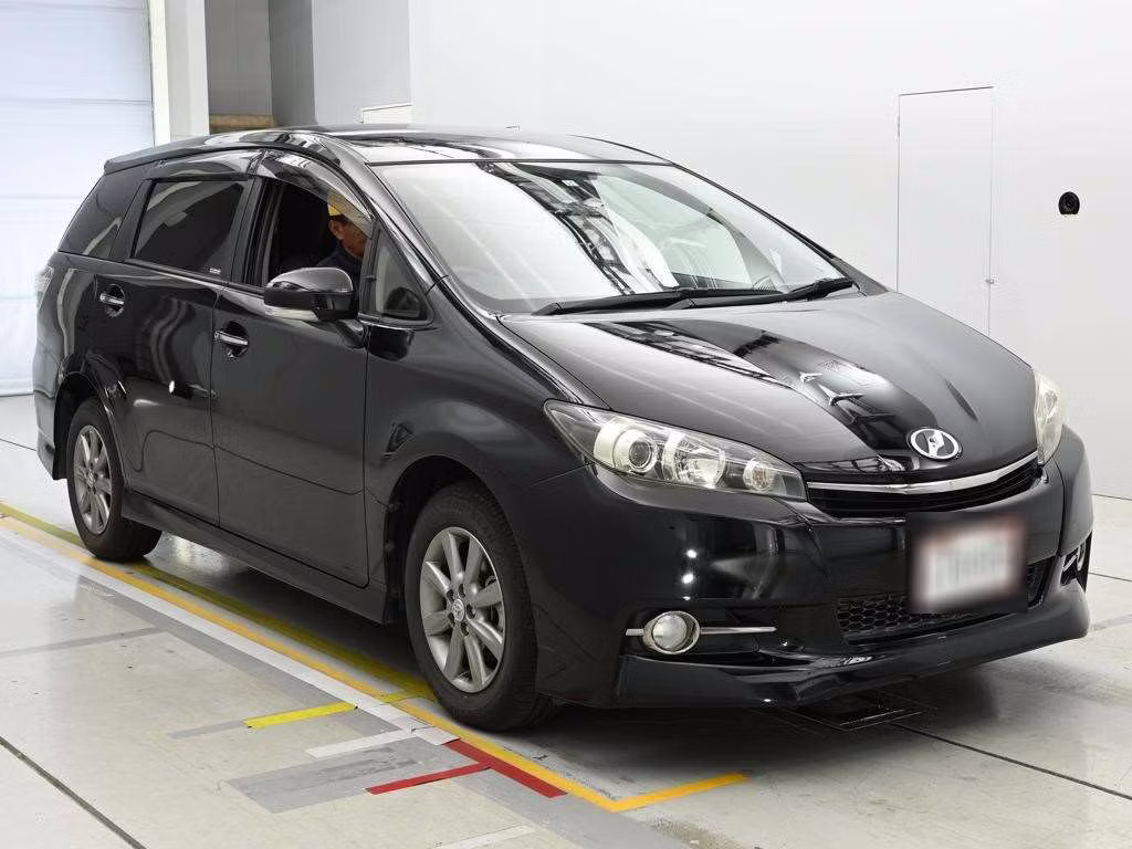 TOYOTA WISH