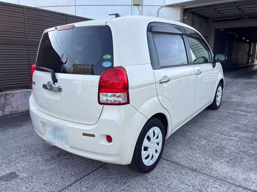 TOYOTA PORTE