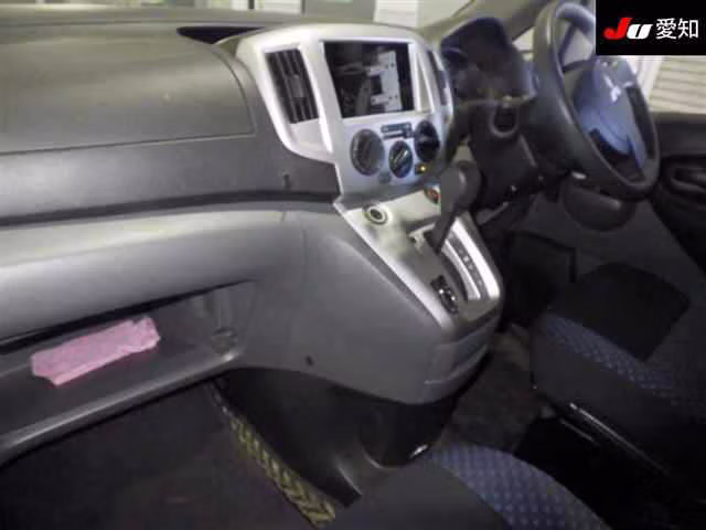 MITSUBISHI DELICA D:3