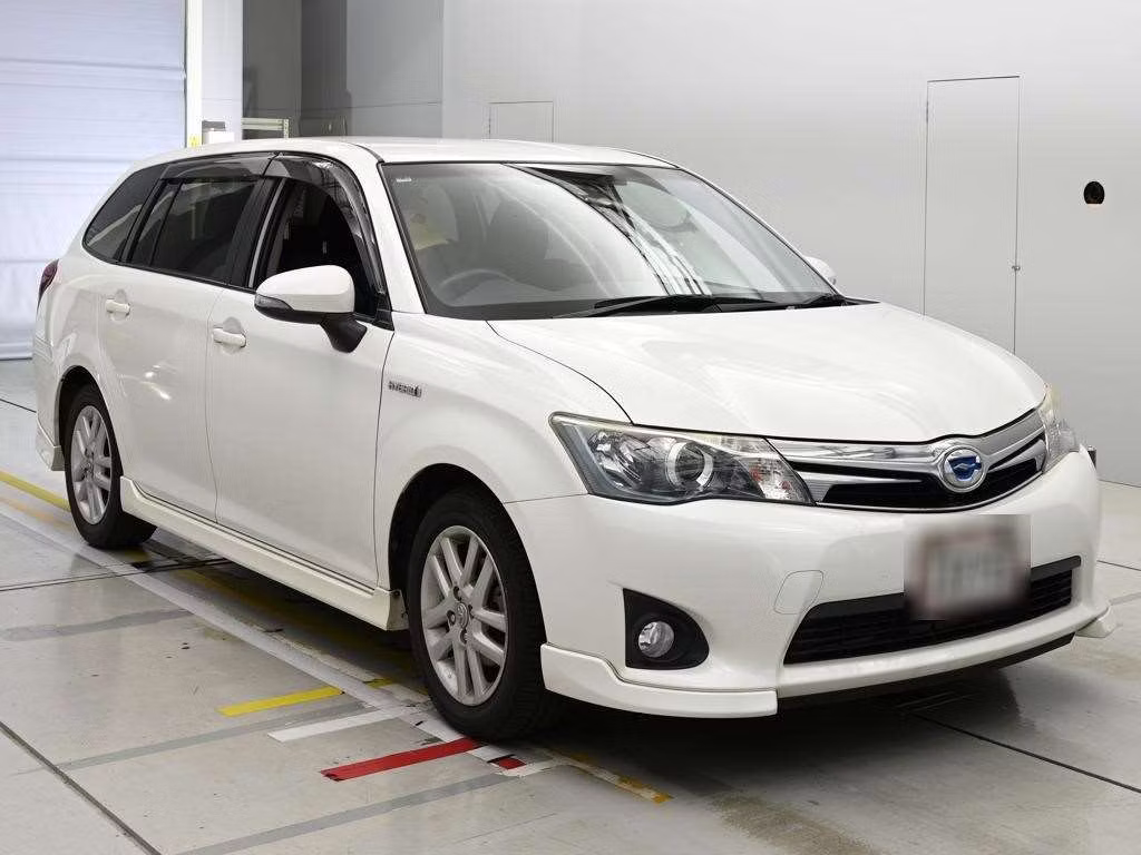 TOYOTA COROLLA FIELDER