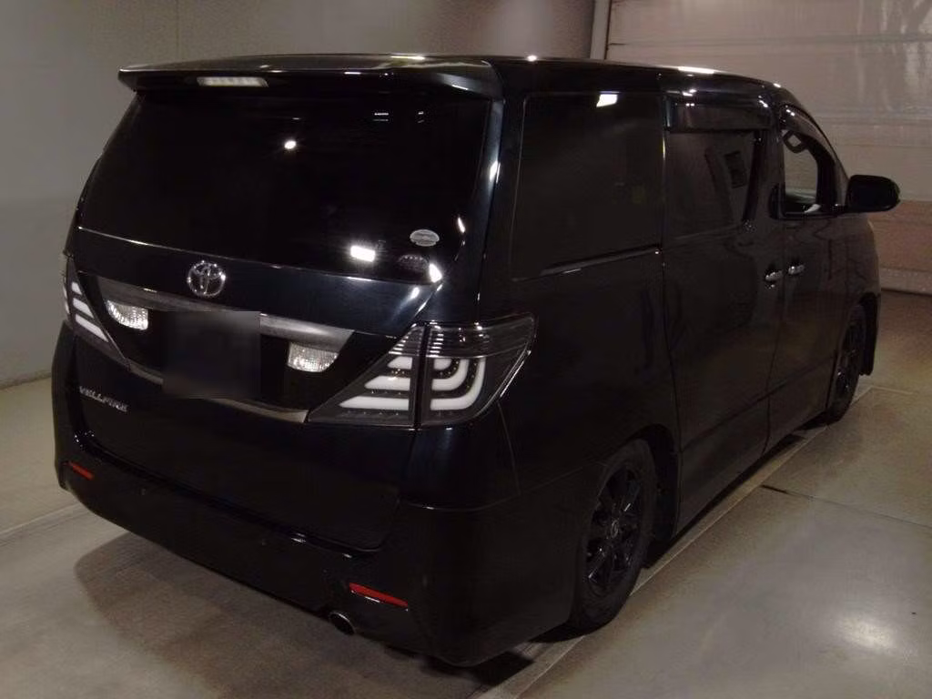 TOYOTA VELLFIRE