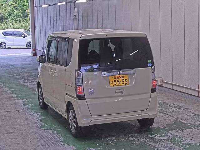 HONDA N-BOX