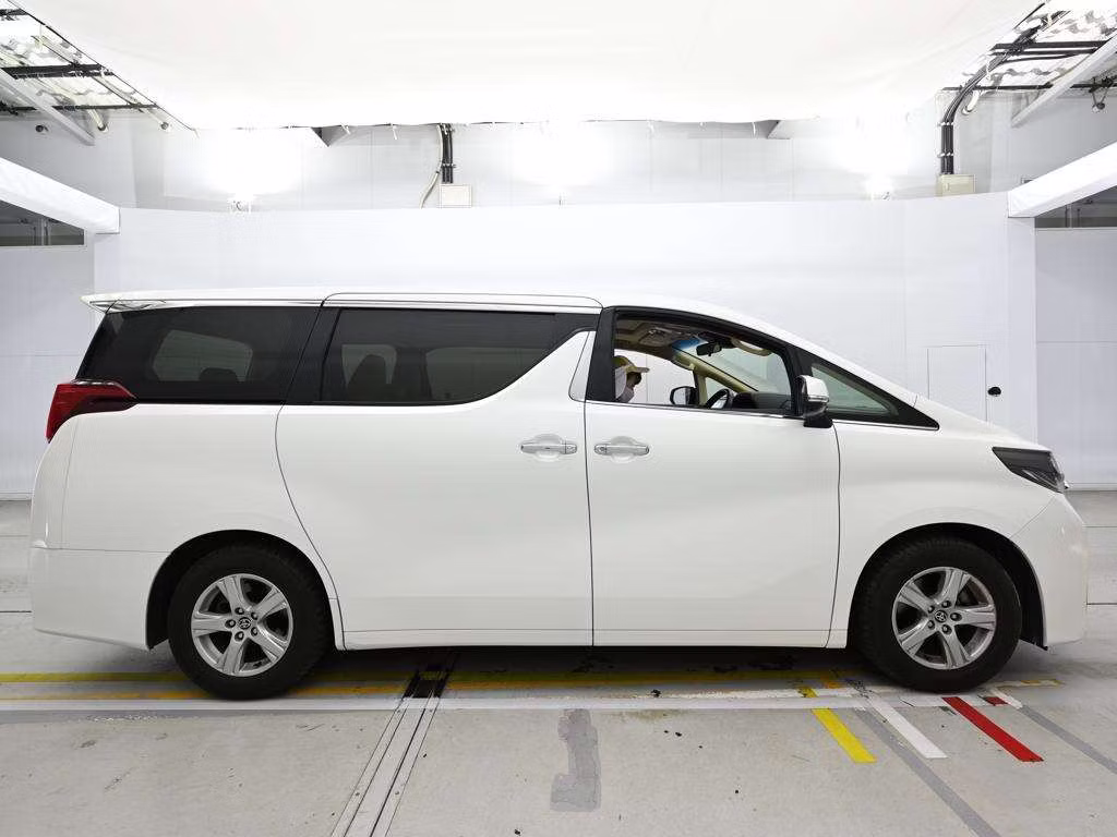 TOYOTA ALPHARD