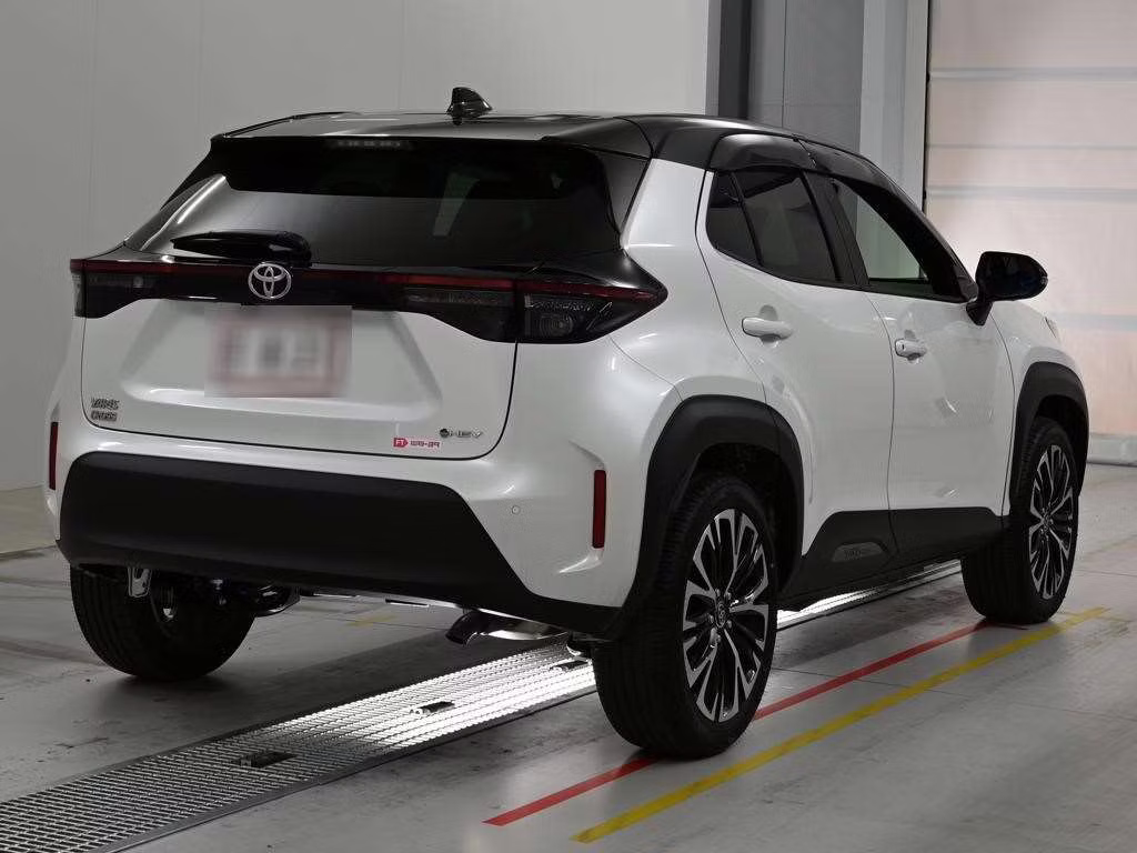 TOYOTA YARIS CROSS