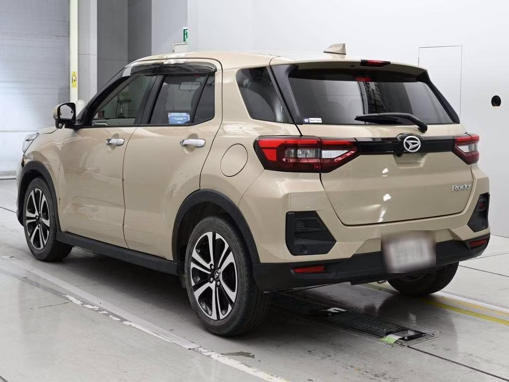 DAIHATSU ROCKY