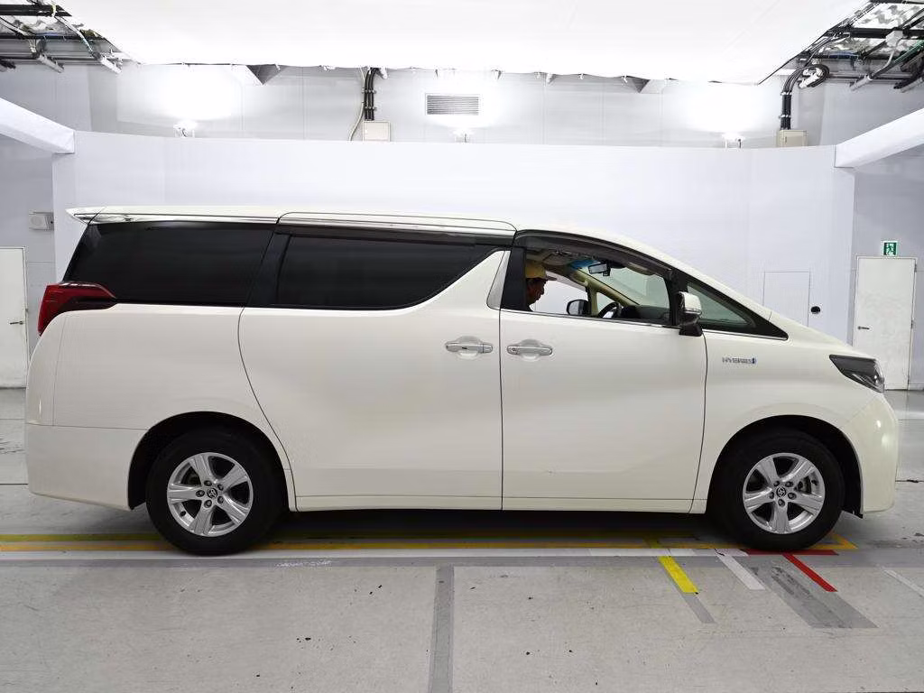 TOYOTA ALPHARD
