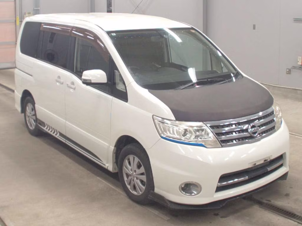 NISSAN SERENA