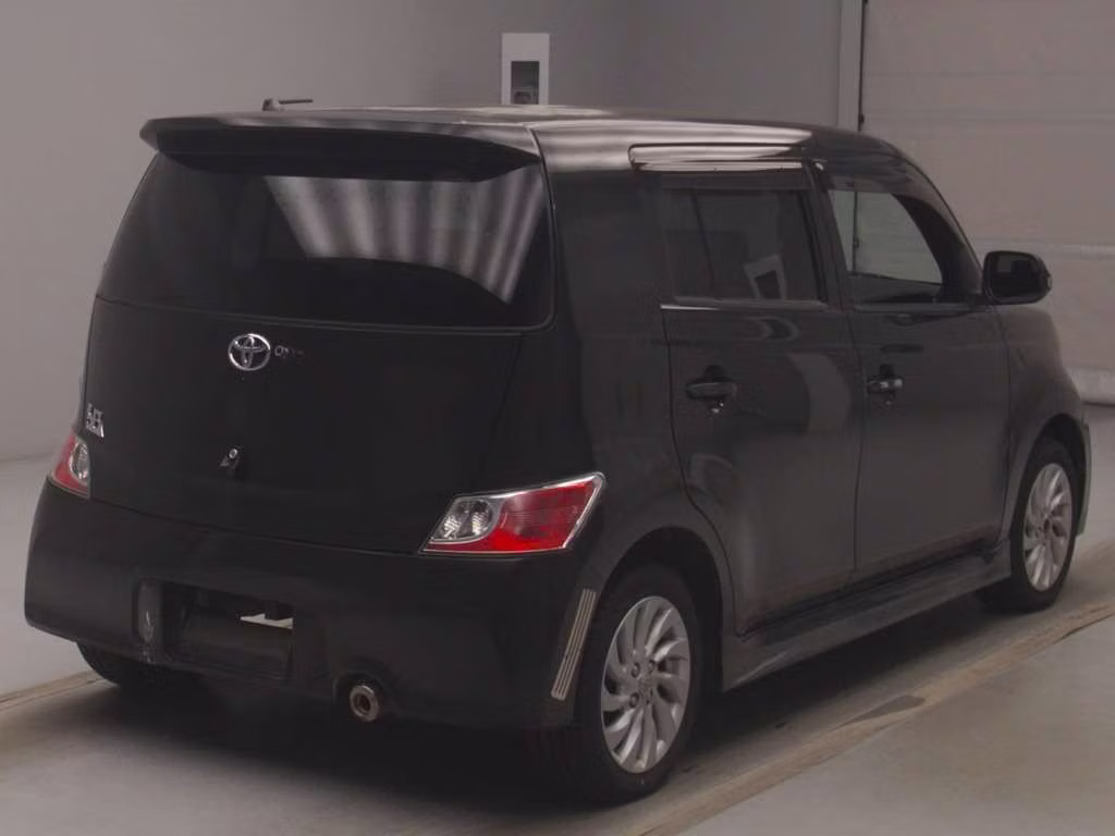 TOYOTA BB