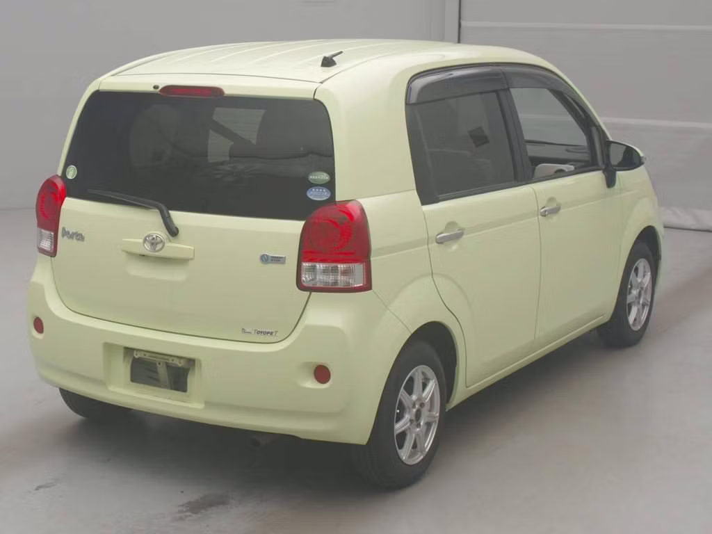 TOYOTA PORTE