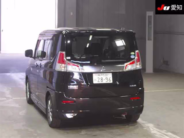 MITSUBISHI DELICA D:2