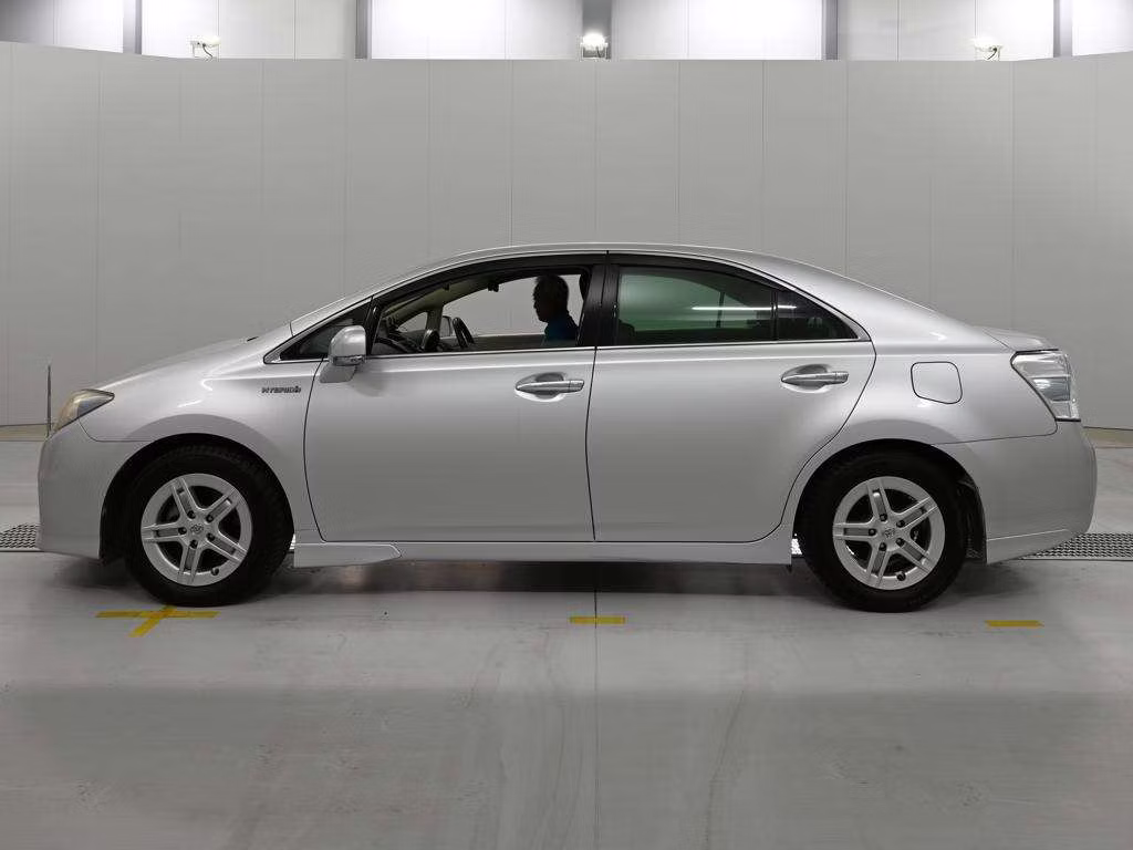 TOYOTA SAI