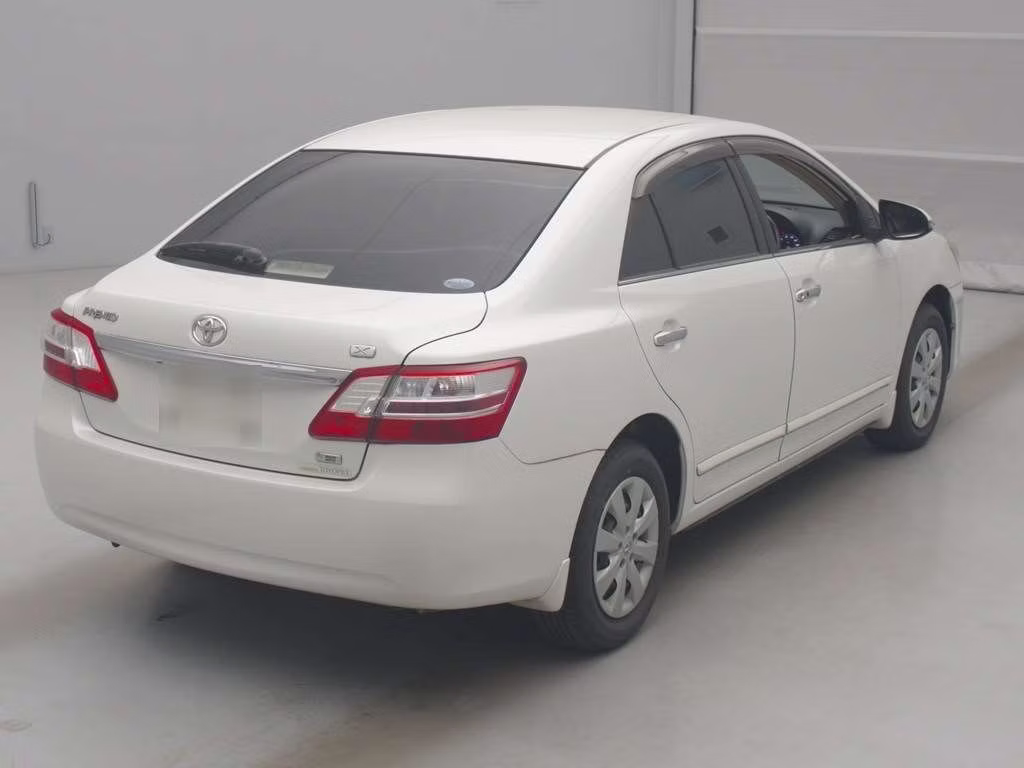 TOYOTA PREMIO
